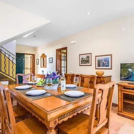 Cala Galdana Sleeps 6 Pool Air Con Wifi Кала-Галдана